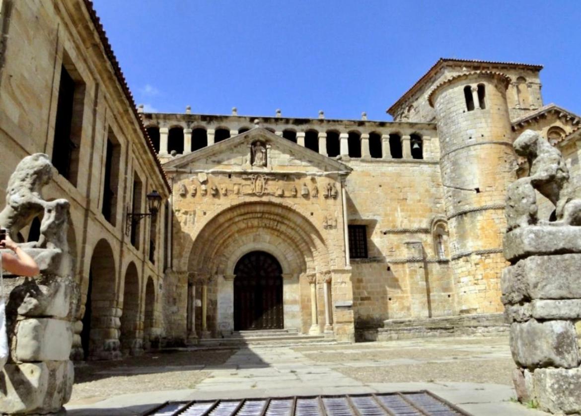 Apartamentos Nel I Santillana del Mar Kültér fotó